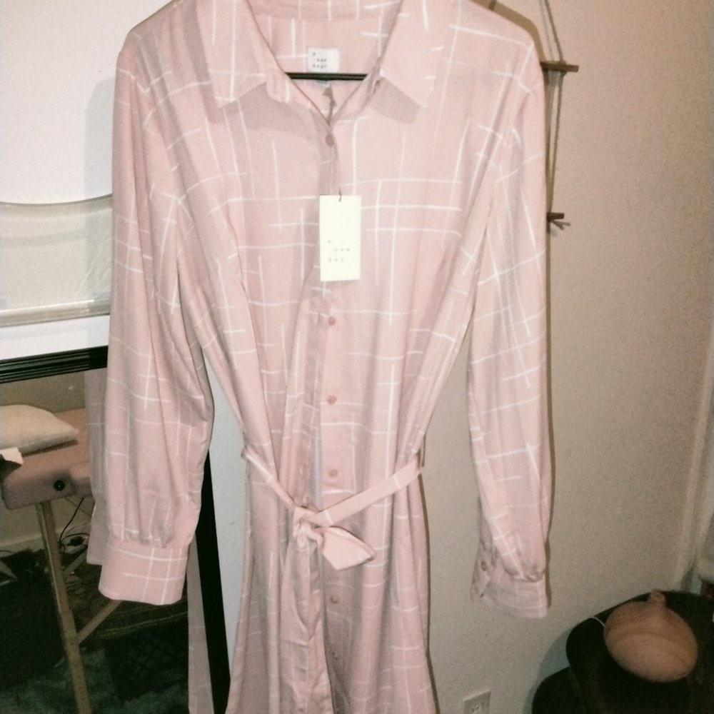 Light Pink and white button down dress size XL